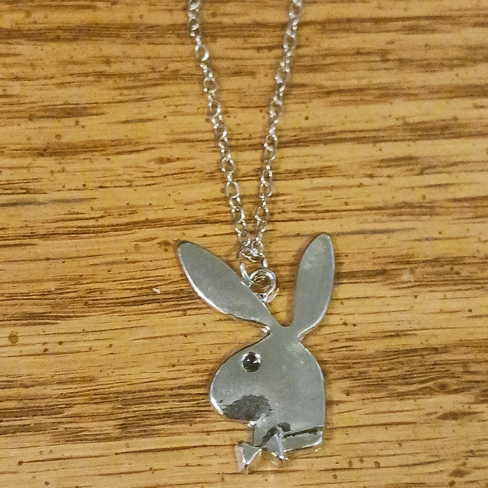 Playboy chain - Picture 2 of 4